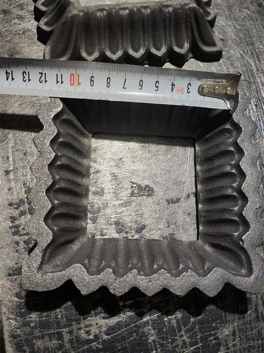 Кованые элементы основание арт. 4895, 1 шт.