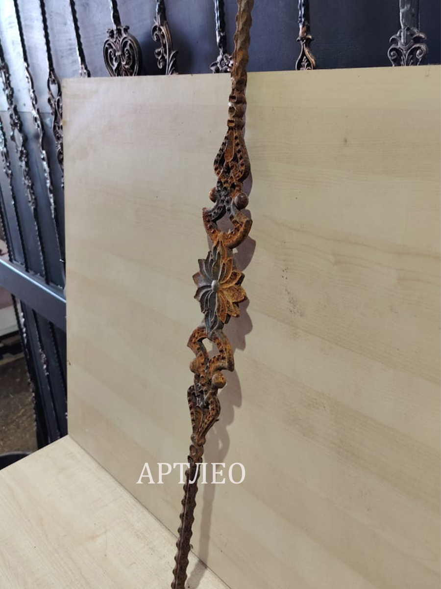 Балясины металлические арт. 4013, 1 шт.