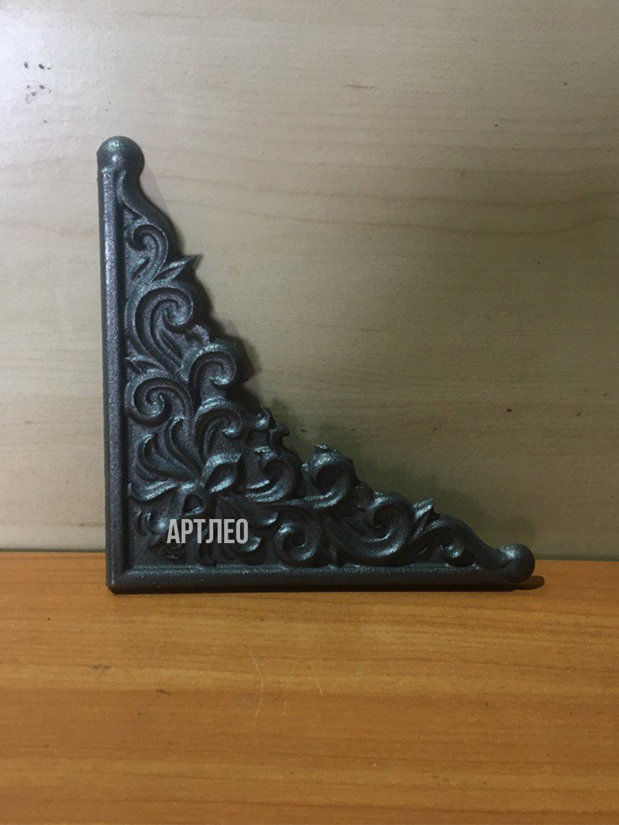 Кованые элементы уголки  арт. 4823, 1 шт.