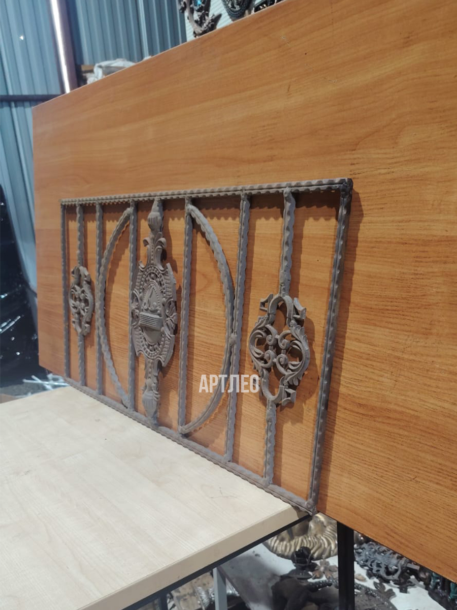 Кованые элементы панели  арт. 4024, 1 шт.